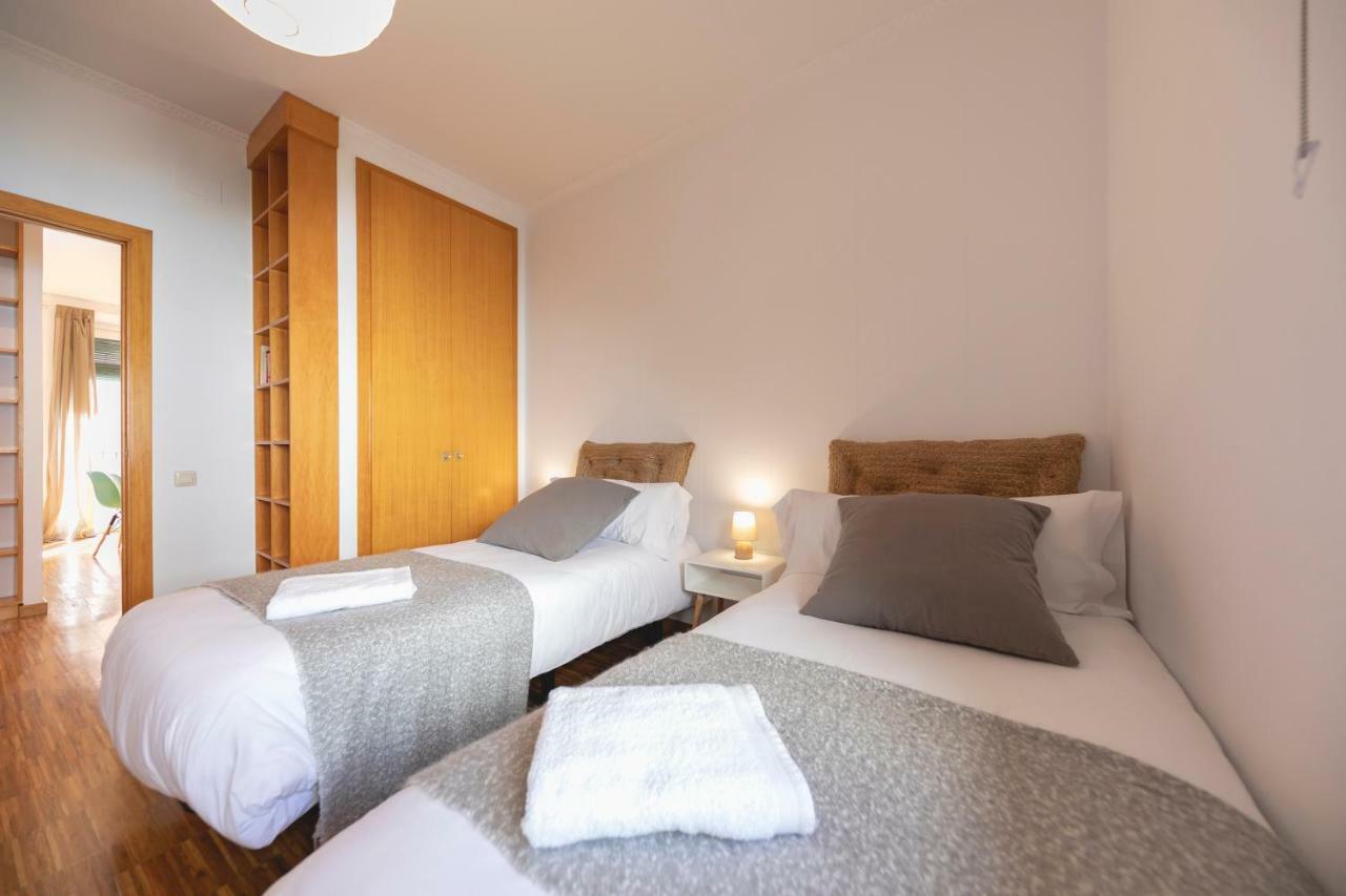 Bravissimo Sunset Apartment Girona Ngoại thất bức ảnh